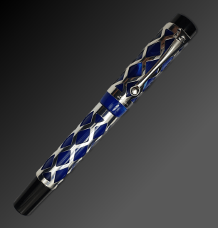 LABAN - luxusné pero vyrobené zo vzácnej modrej živice a platinovanými doplnkami