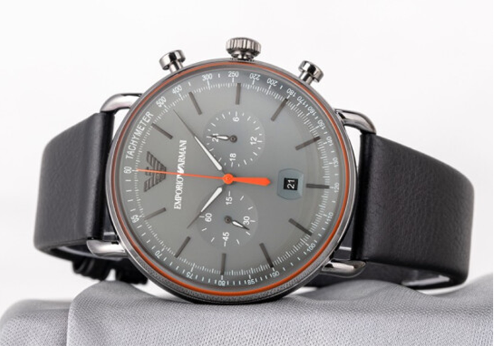 EMPORIO ARMANI - pánske hodinky - Mod. AVIATOR - s koženým remienkom