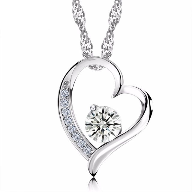LOVERS - dámsky náhrdelník - tvar srdca - osadený rakúskym krištáľom - číry